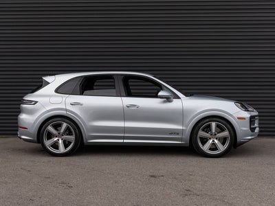 2026 Porsche Cayenne Cayenne GTS