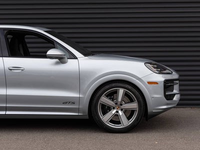 2026 Porsche Cayenne Cayenne GTS