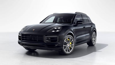 2023 Porsche Cayenne Turbo S E-Hybrid