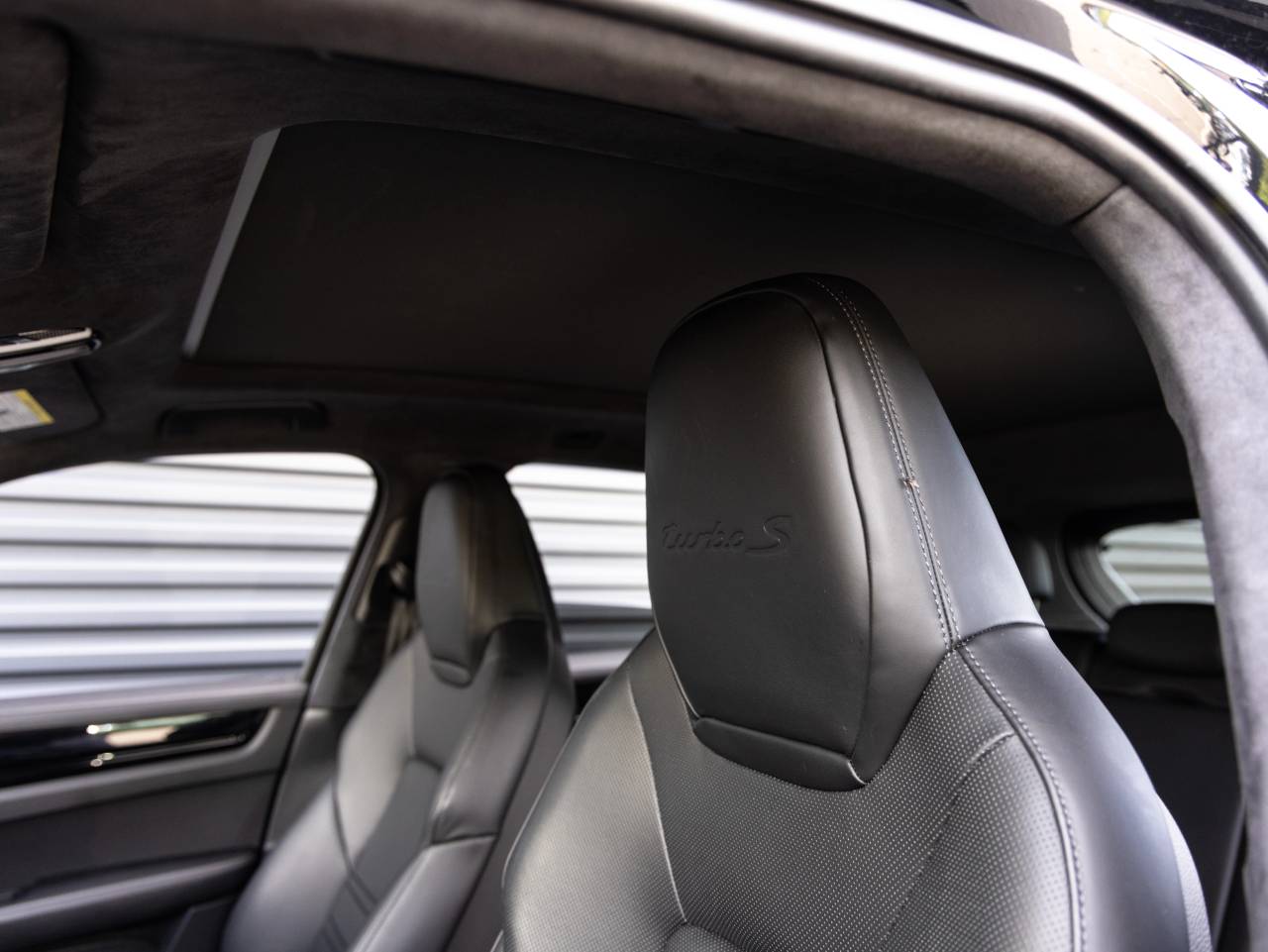 2023 Porsche Cayenne Turbo S E-Hybrid