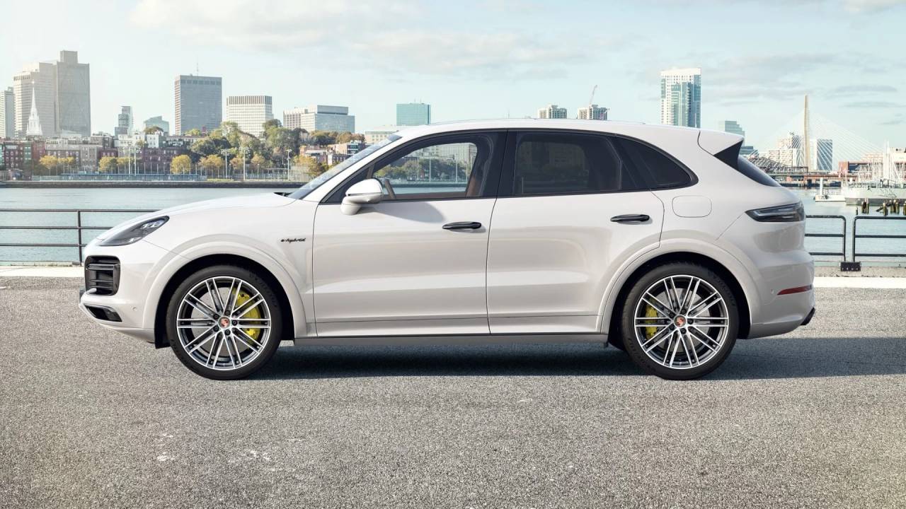 2023 Porsche Cayenne Cayenne Turbo S E-Hybrid (MY23)