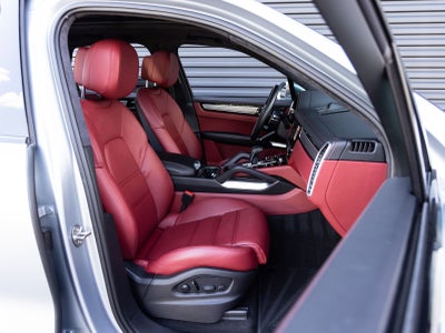 2023 Porsche Cayenne Cayenne Turbo S E-Hybrid