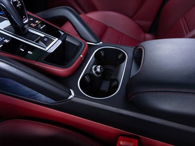 2023 Porsche Cayenne Cayenne Turbo S E-Hybrid