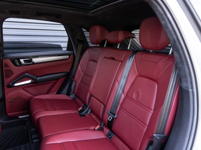 2023 Porsche Cayenne Cayenne Turbo S E-Hybrid
