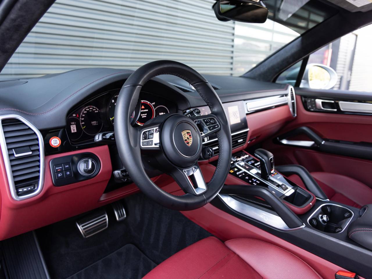 2023 Porsche Cayenne Cayenne Turbo S E-Hybrid