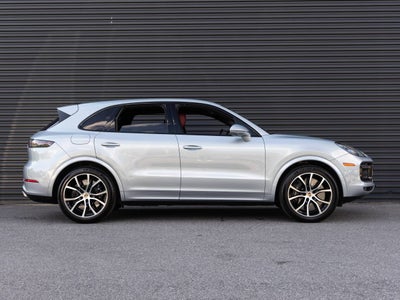 2023 Porsche Cayenne Cayenne Turbo S E-Hybrid