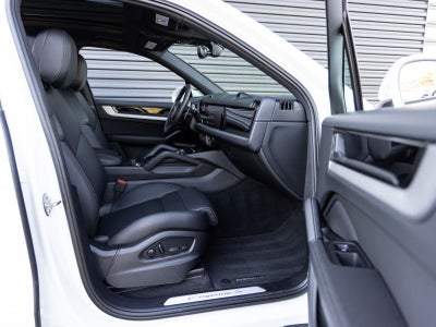 2025 Porsche Cayenne Cayenne S