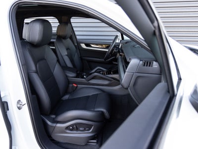 2025 Porsche Cayenne Cayenne S