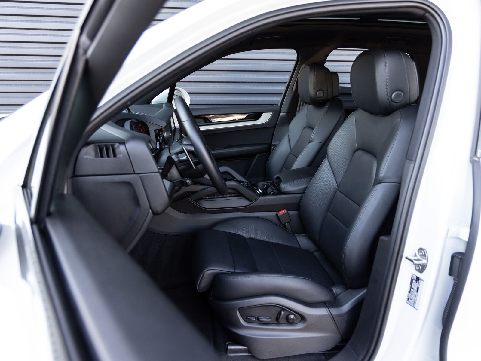 2025 Porsche Cayenne Cayenne S