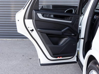 2025 Porsche Cayenne Cayenne S