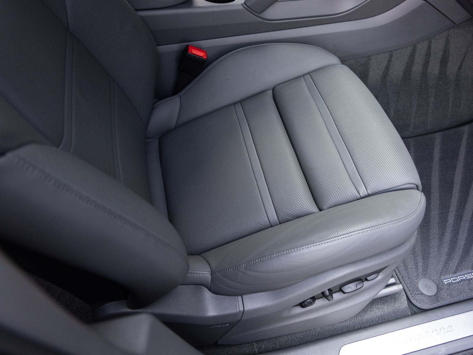 2023 Porsche Cayenne Cayenne Coupe