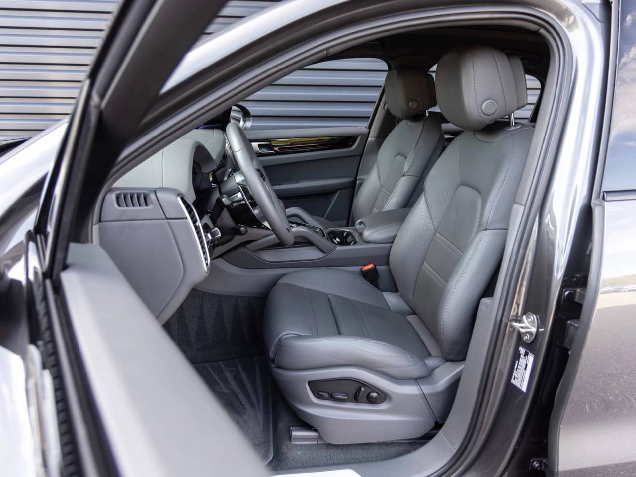 2023 Porsche Cayenne Cayenne Coupe