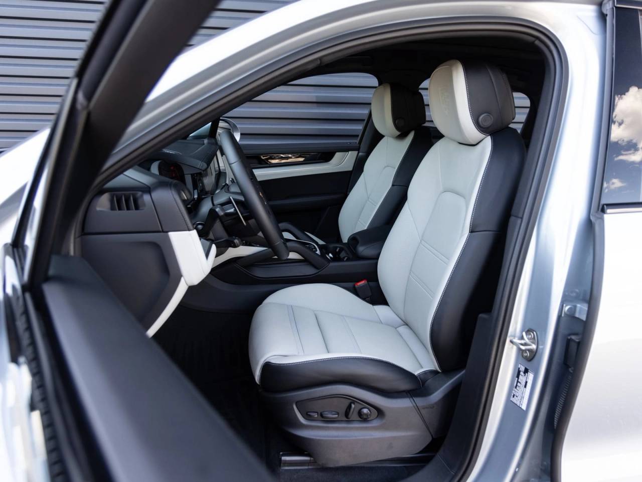 2026 Porsche Cayenne Cayenne Coupe