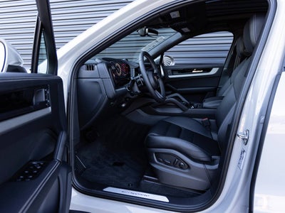 2026 Porsche Cayenne Cayenne Coupe