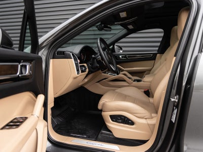 2022 Porsche Cayenne Coupe