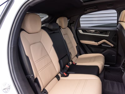 2026 Porsche Cayenne Coupe
