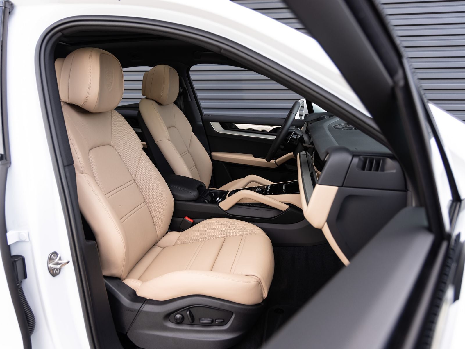 2026 Porsche Cayenne Coupe