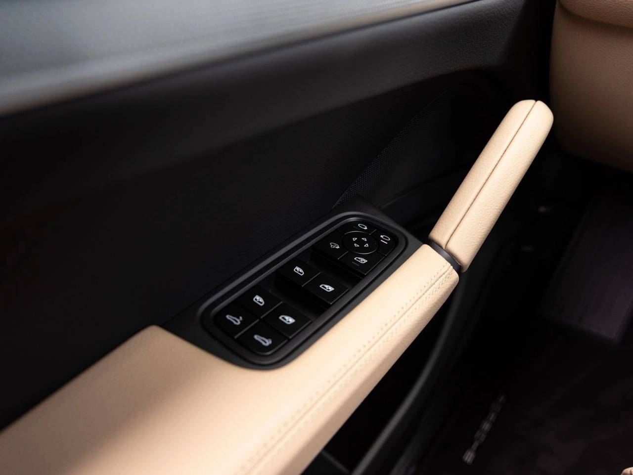 2026 Porsche Cayenne Coupe