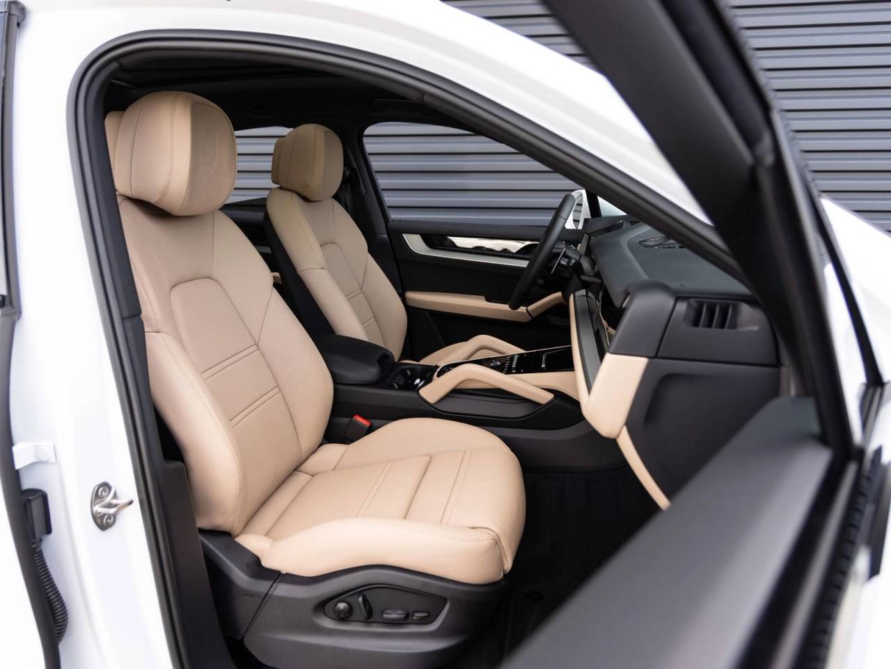 2026 Porsche Cayenne Coupe