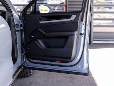 2026 Porsche Cayenne Cayenne Coupe