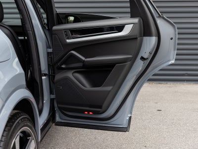 2026 Porsche Cayenne Cayenne Coupe