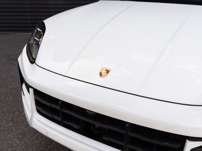 2025 Porsche Cayenne Coupe