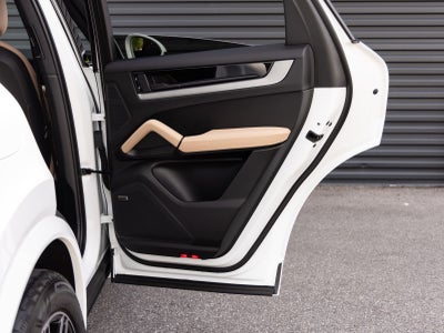 2025 Porsche Cayenne Coupe