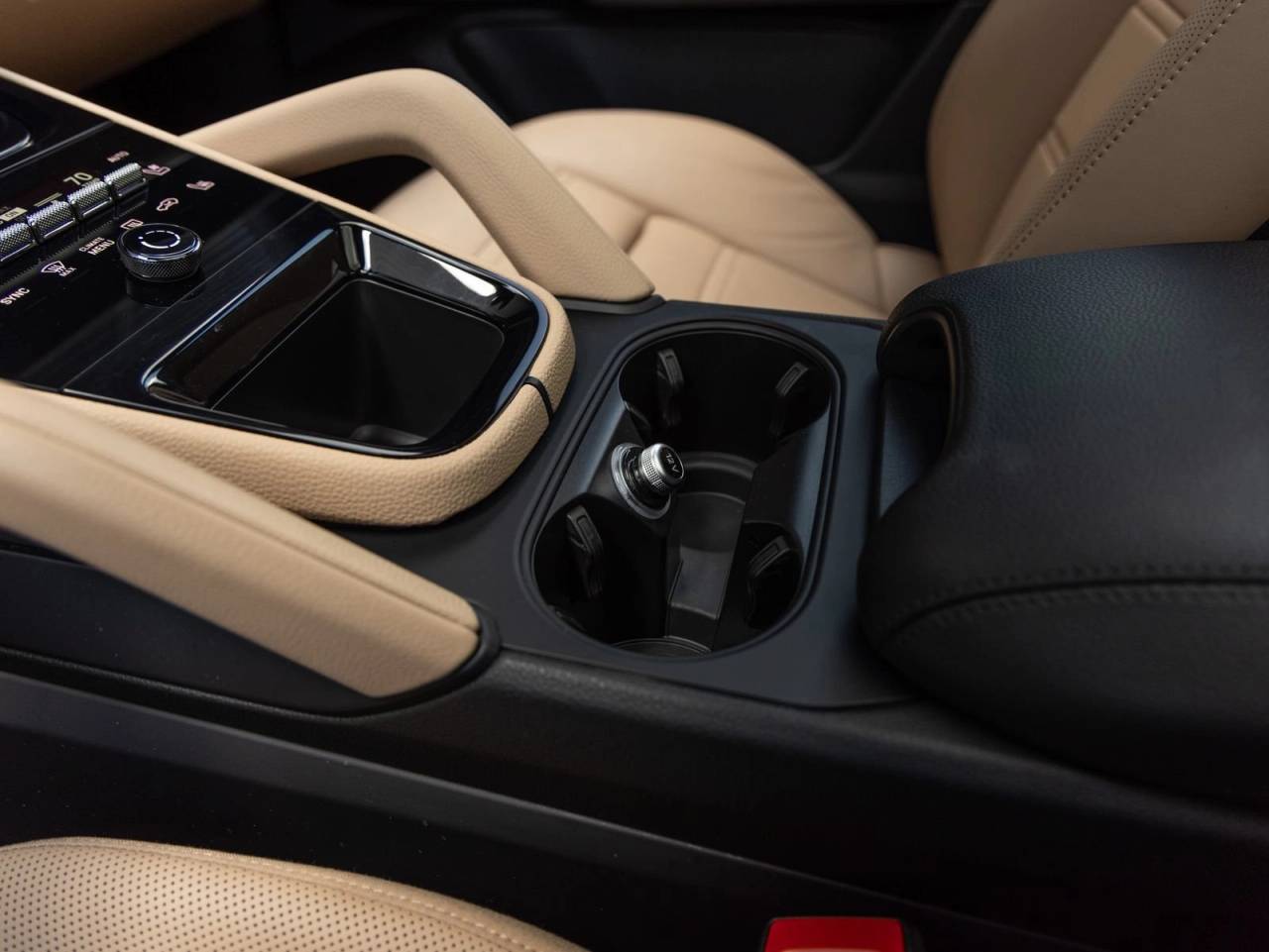 2025 Porsche Cayenne Coupe