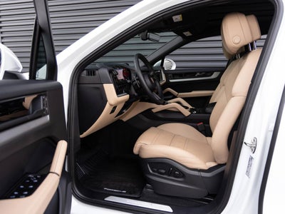 2025 Porsche Cayenne Coupe