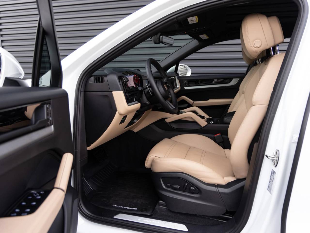 2025 Porsche Cayenne Coupe