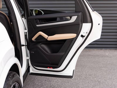 2025 Porsche Cayenne Coupe