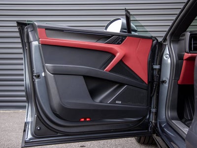 2026 Porsche Cayenne Cayenne Coupe Electric