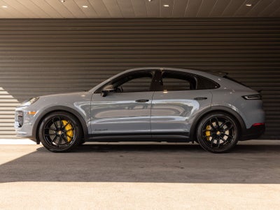 2024 Porsche Cayenne Turbo GT
