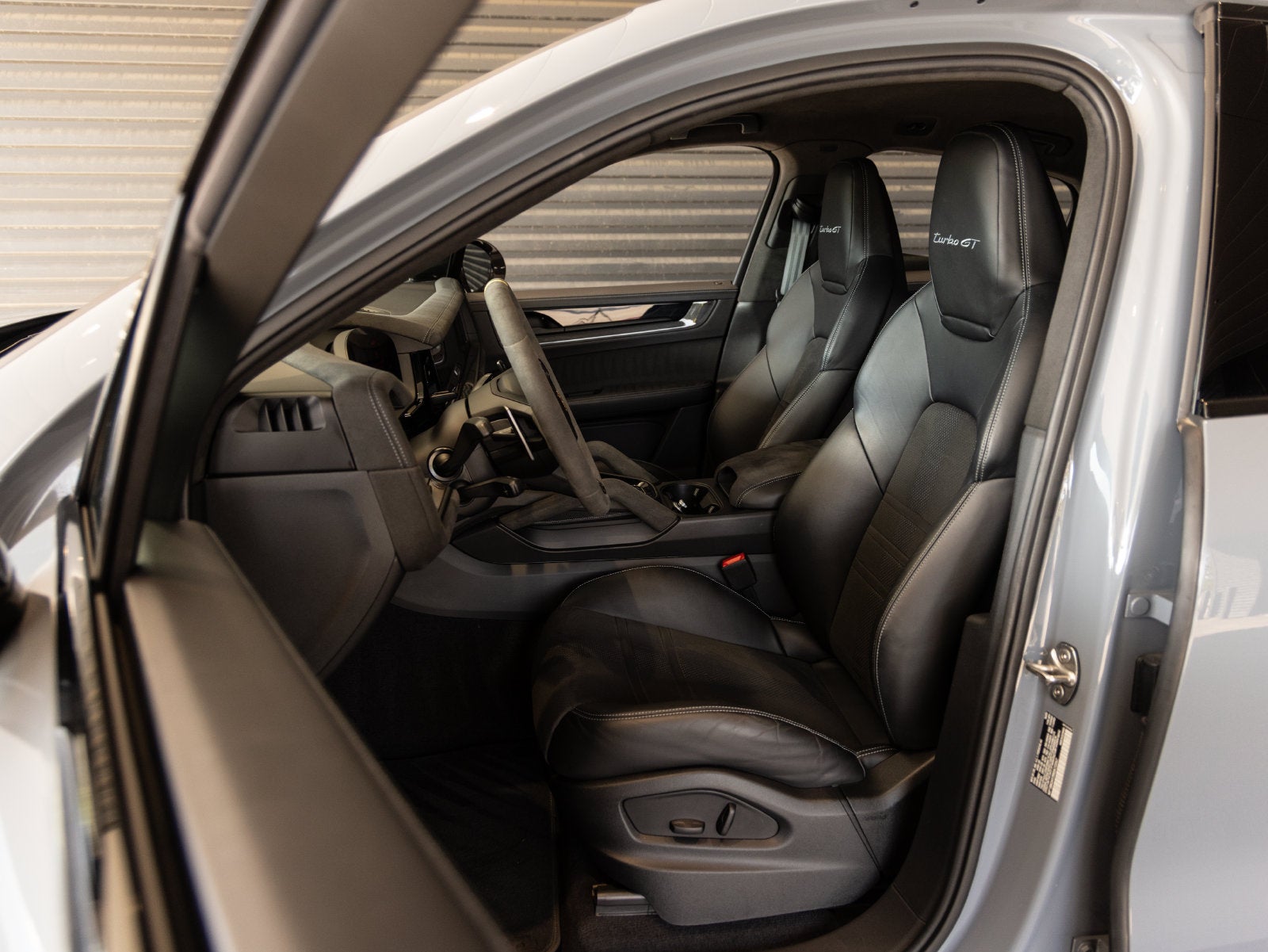 2024 Porsche Cayenne Turbo GT