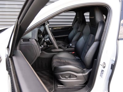 2022 Porsche Cayenne Cayenne Turbo GT