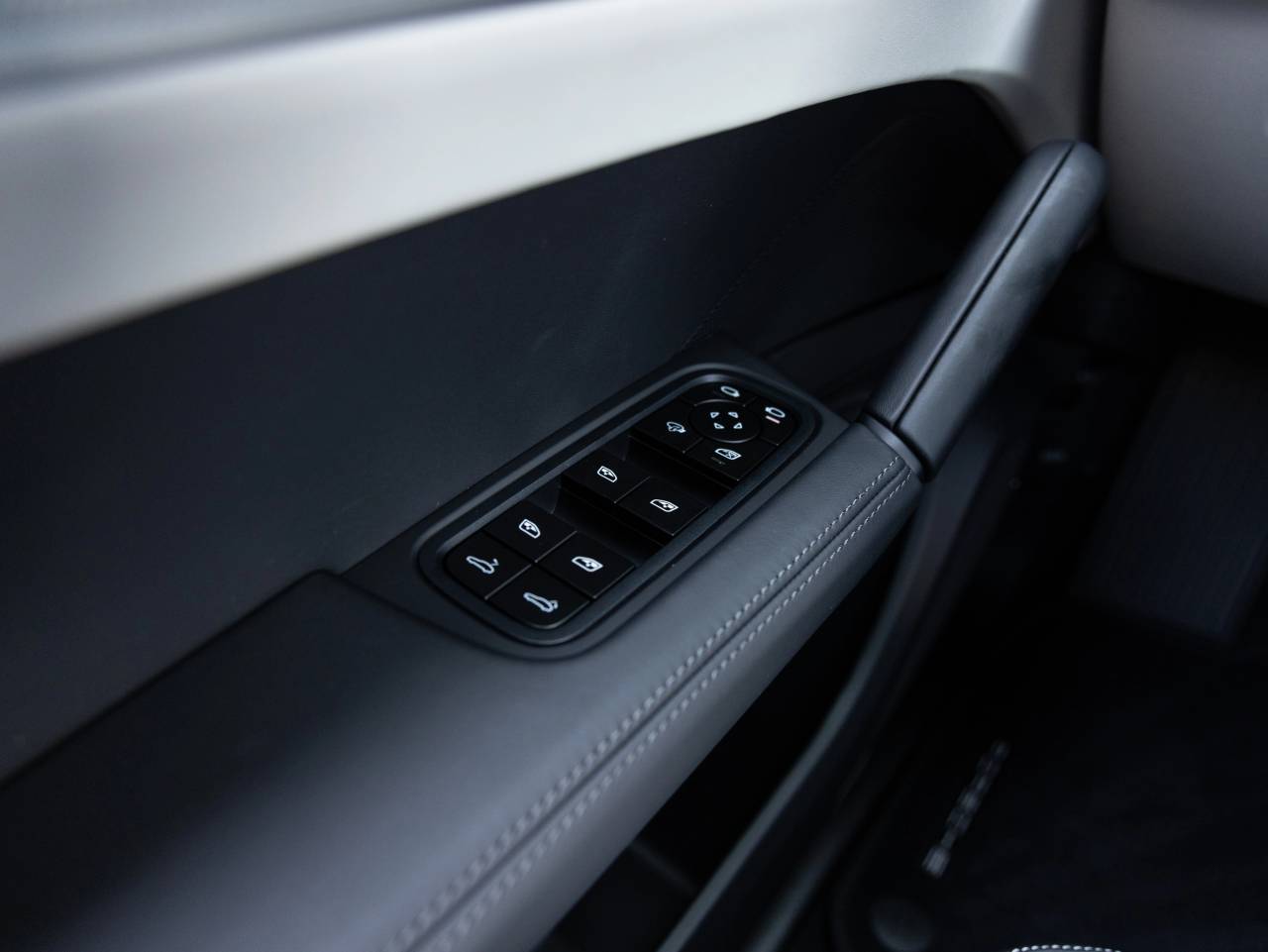 2026 Porsche Cayenne Cayenne S Coupe