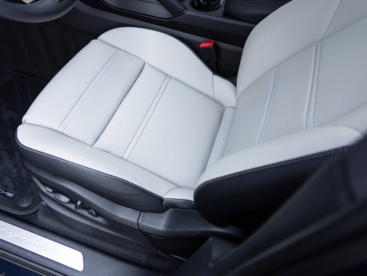 2026 Porsche Cayenne Cayenne S Coupe
