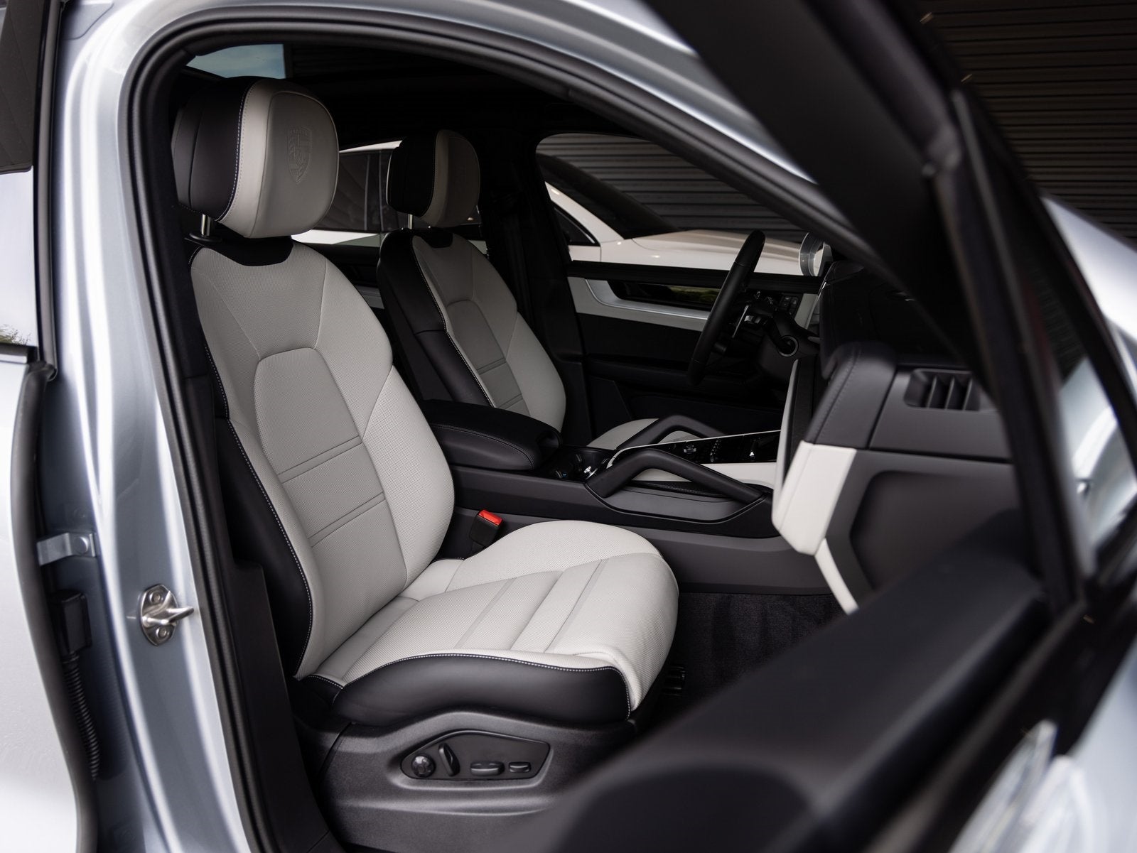 2026 Porsche Cayenne Cayenne S Coupe