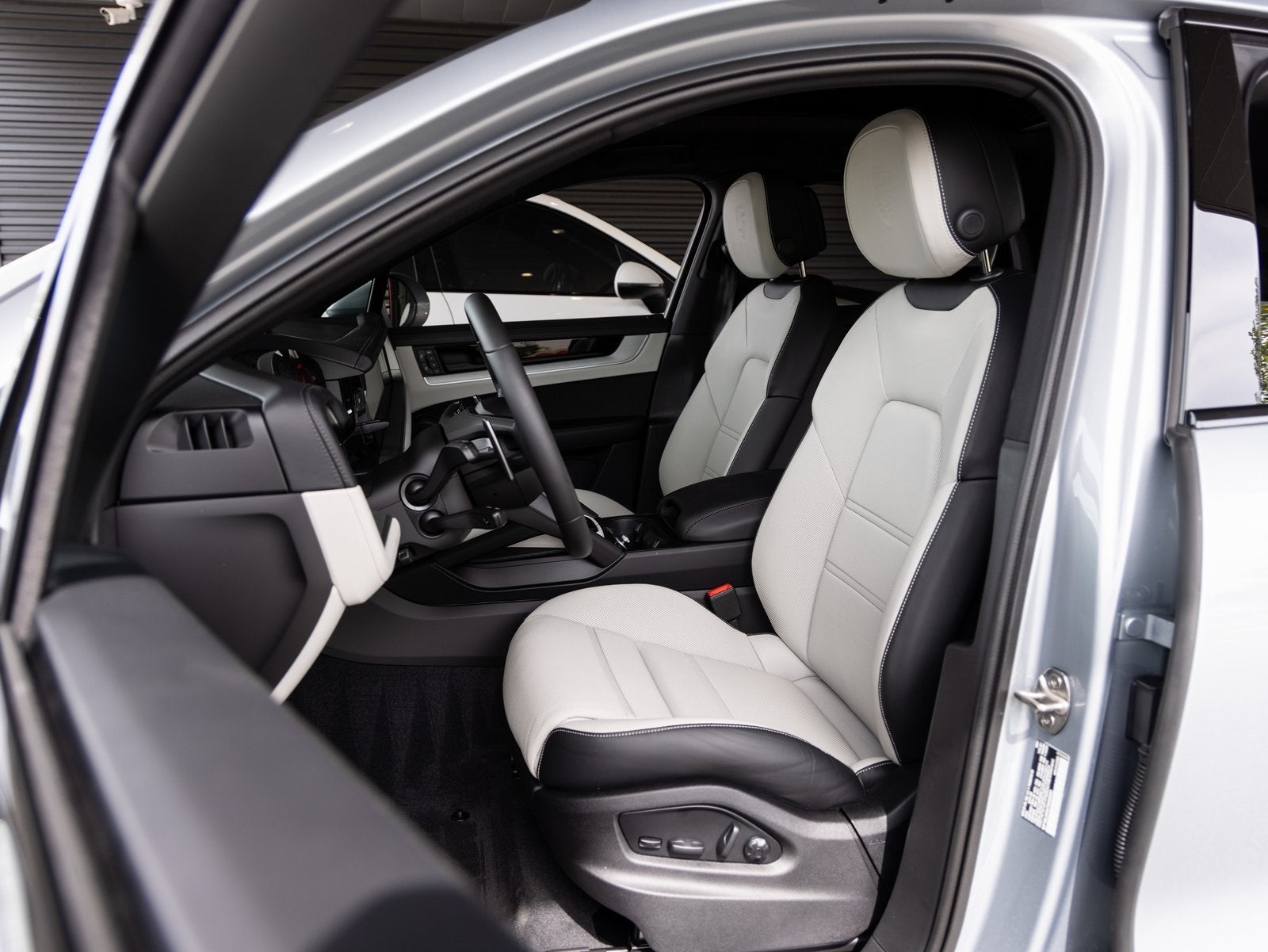 2026 Porsche Cayenne Cayenne S Coupe