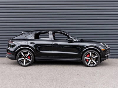 2025 Porsche Cayenne S Coupe
