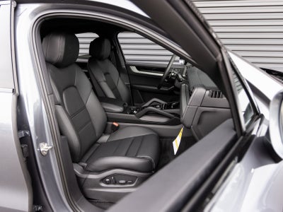 2026 Porsche Cayenne Cayenne S Coupe