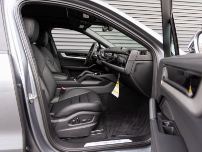 2026 Porsche Cayenne Cayenne S Coupe