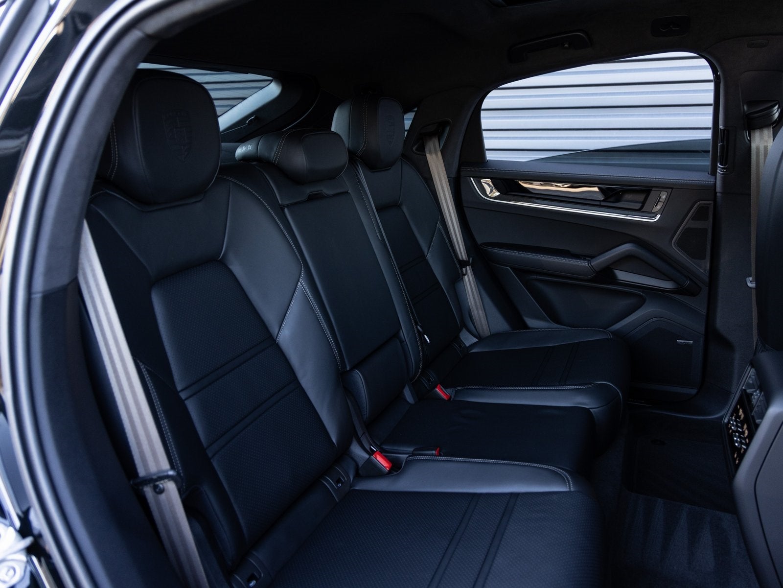 2026 Porsche Cayenne Cayenne Turbo E-Hybrid Coupe