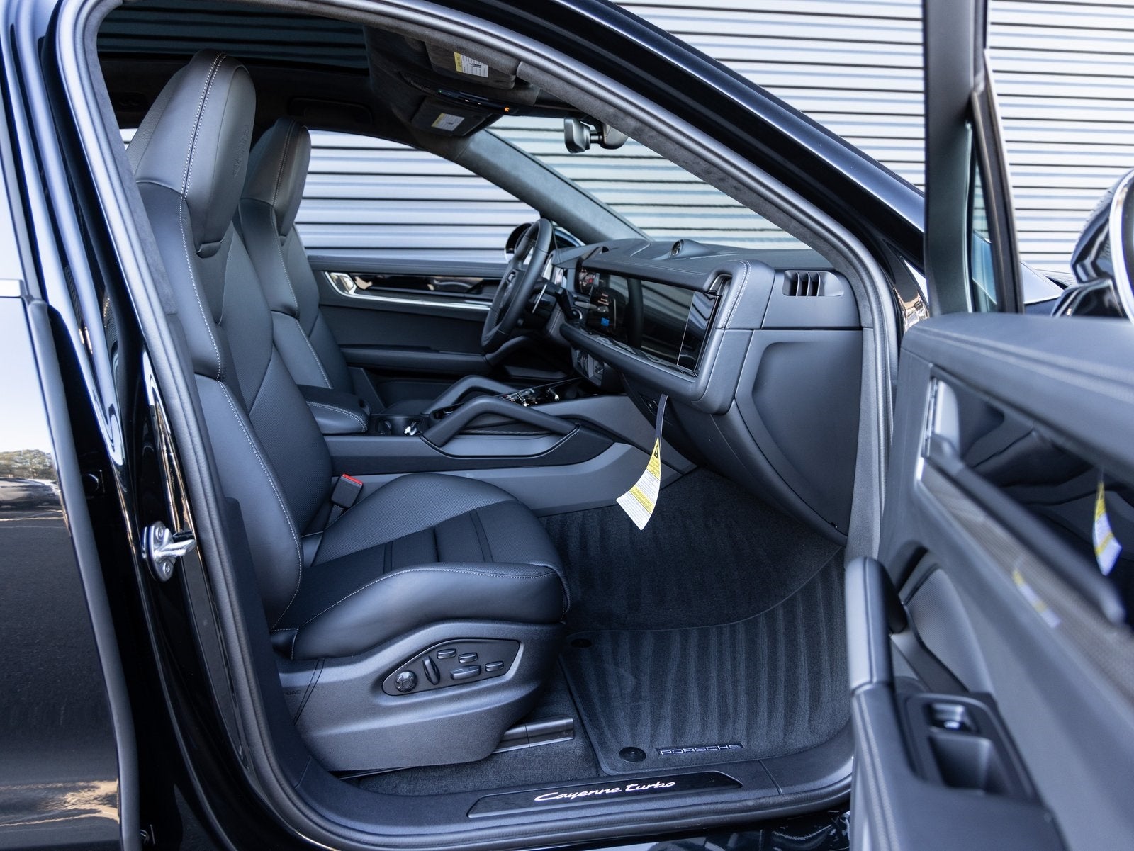 2026 Porsche Cayenne Cayenne Turbo E-Hybrid Coupe