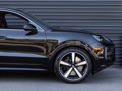 2026 Porsche Cayenne Cayenne Turbo E-Hybrid Coupe