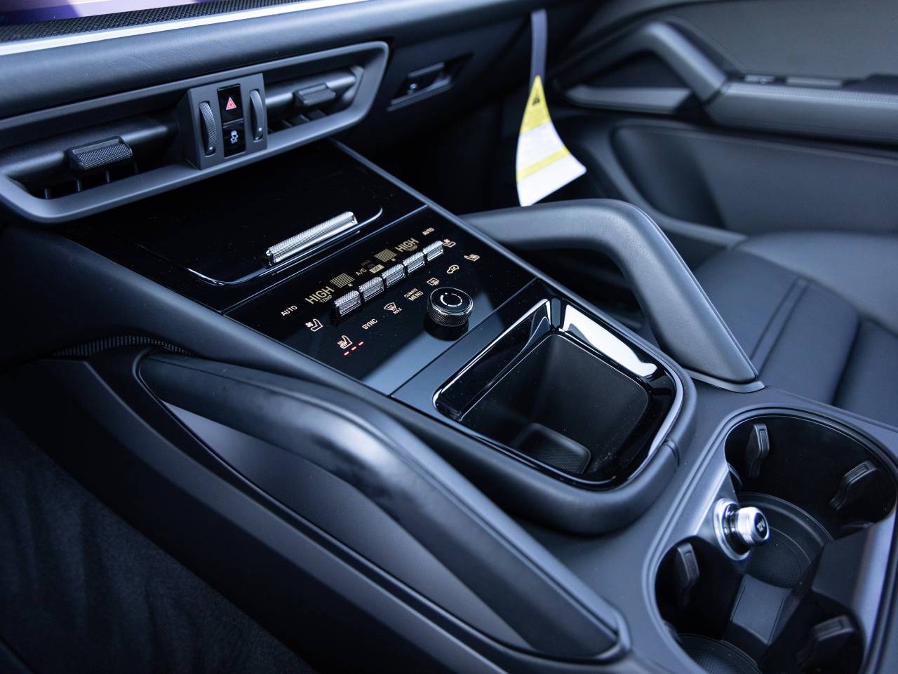 2026 Porsche Cayenne Cayenne Turbo E-Hybrid Coupe