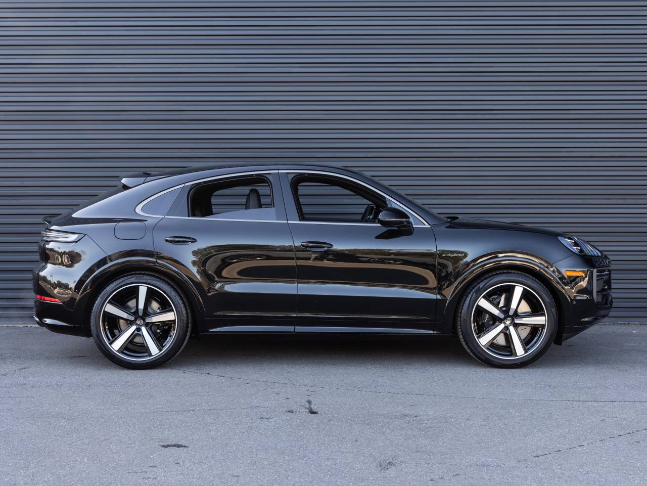 2026 Porsche Cayenne Cayenne Turbo E-Hybrid Coupe