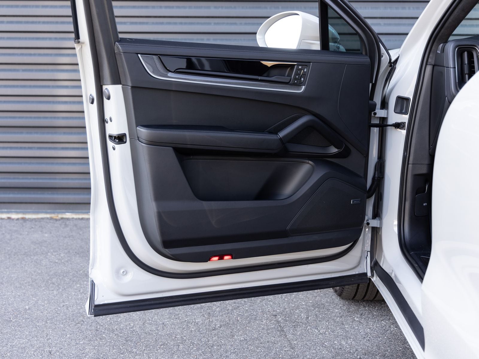 2026 Porsche Cayenne Turbo E-Hybrid Coupe