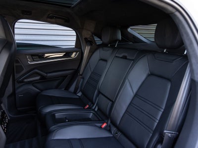 2026 Porsche Cayenne Turbo E-Hybrid Coupe