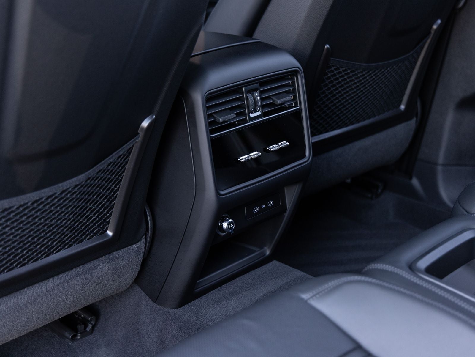 2026 Porsche Cayenne Turbo E-Hybrid Coupe